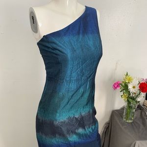 One shoulder dress